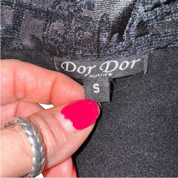 Dor Dor patchwork embroidery art to wear artsy floral button down coat. S - Picture 14 of 16